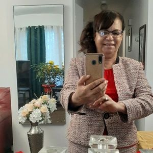Meet your Posher, Lidia